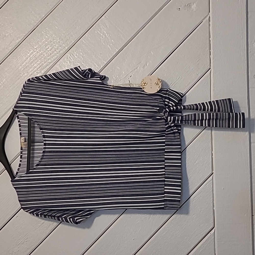 Misia Top, size M, Navy and white stripes